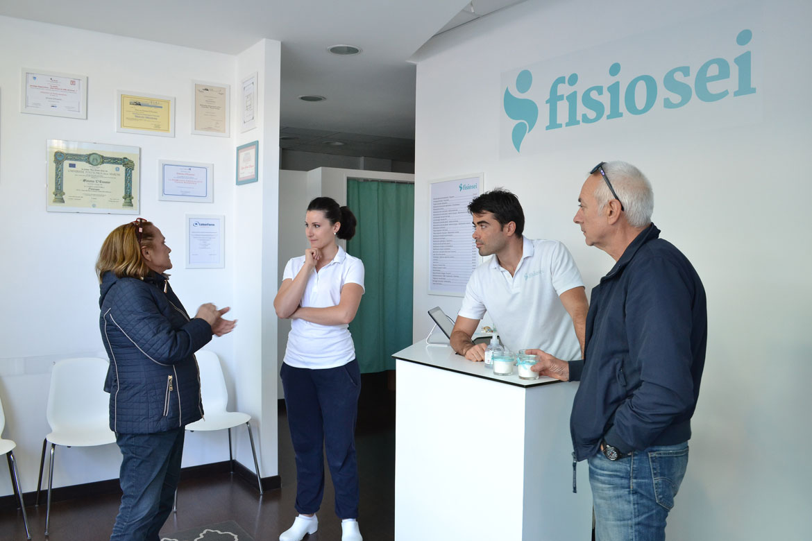 Sala d'attesa studio fisioterapia Fisiosei a Pescara
